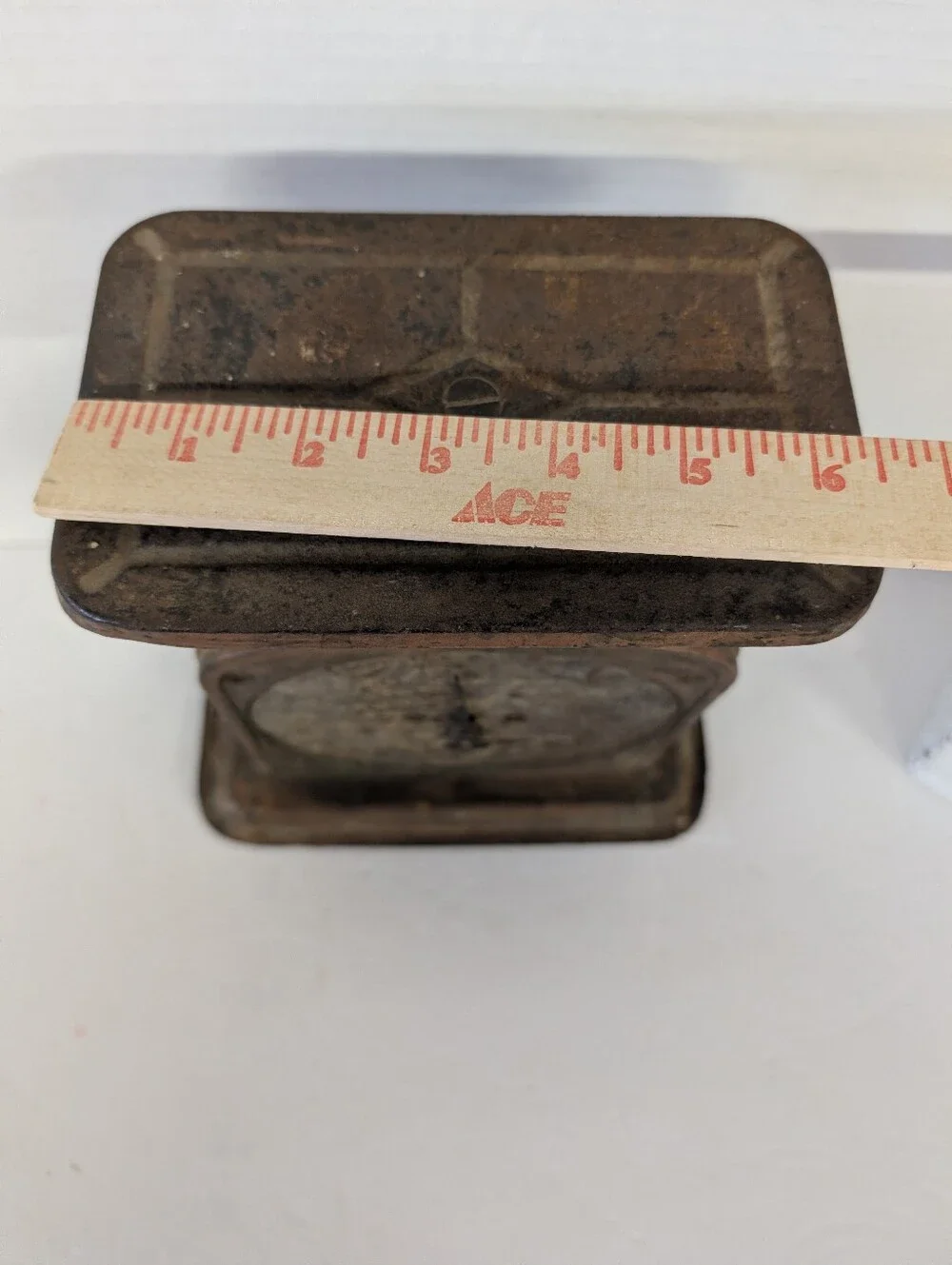 Vintage Scale A True Rustic-Out Farmhouse Scale. This Original Unbranded